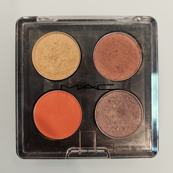 MAC Eyeshadow Singles with Magnetic Pro Palette Refill Pan - Picture 1 of 6